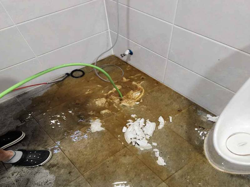 동작구 변기역류 작업사례 2